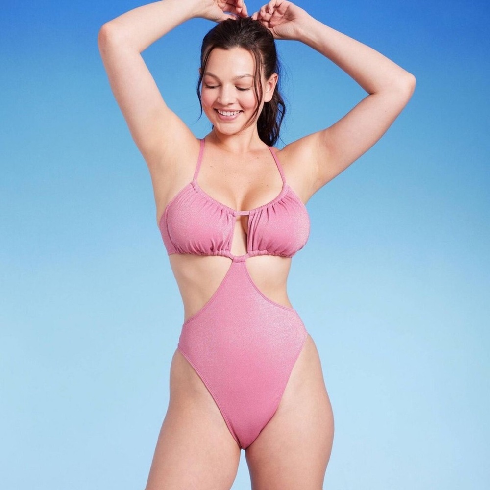 Women's Cut Out One-Piece Swimsuit Shimmer Pink Cheeky